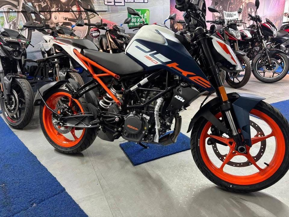 KTM Duke 160 2026 ads-image-1