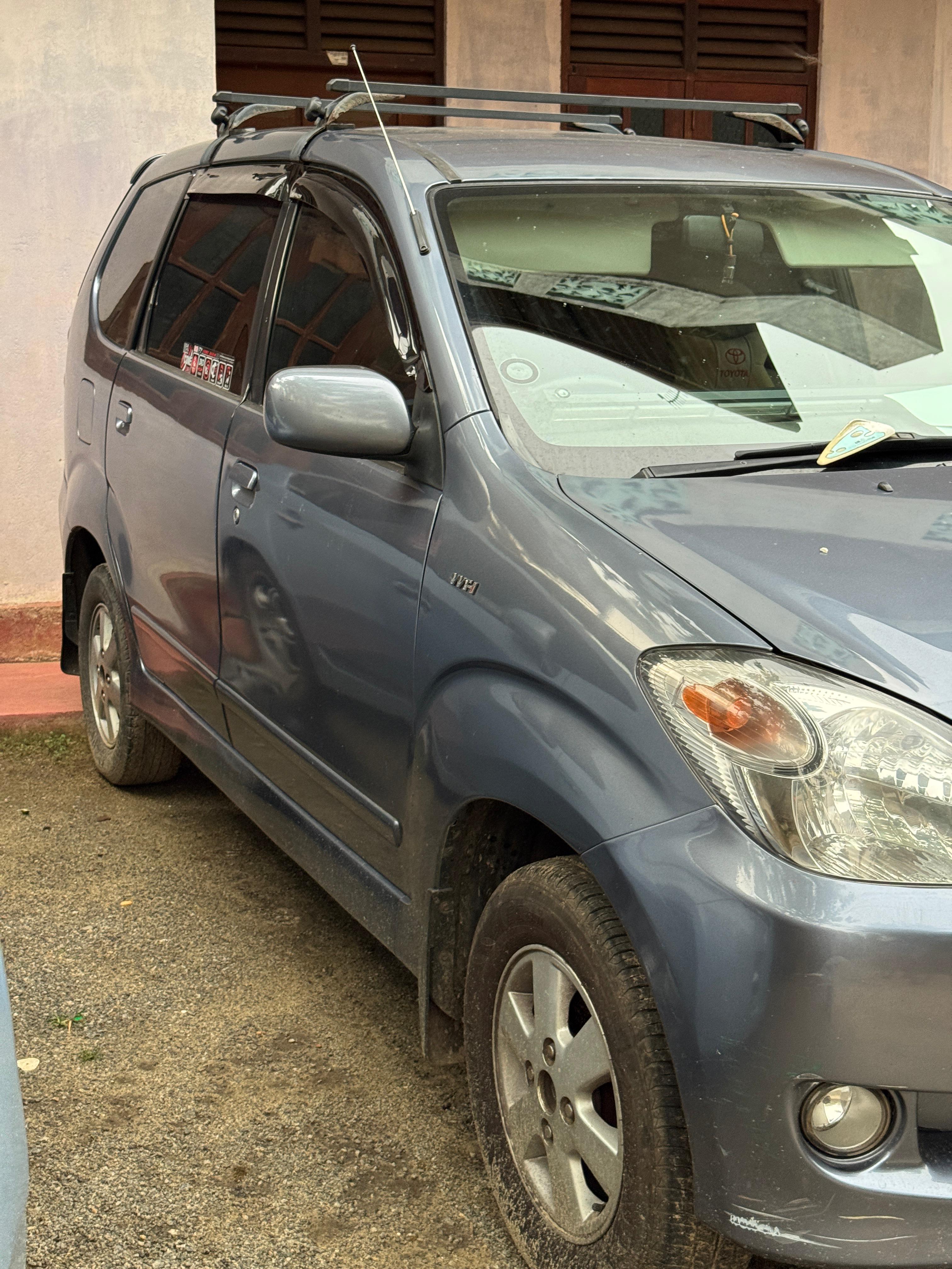 Toyota Avanza 2011 - பயன்படுத்தப்பட்டது வேன் sale in Sri Lanka - patpat.lk