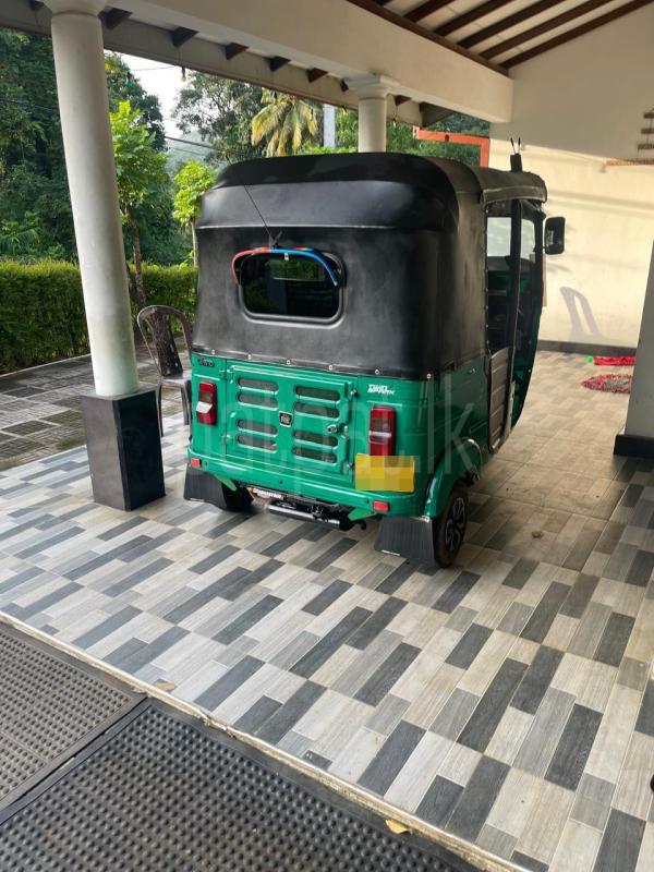 Bajaj Three Wheel 2011 - பயன்படுத்தப்பட்டது முச்சக்கர வண்டி sale in Sri Lanka - patpat.lk