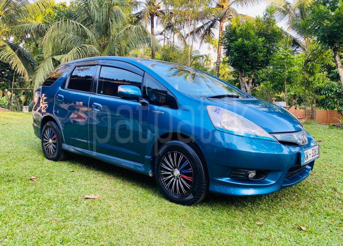 Honda Fit 2011 - பயன்படுத்தப்பட்டது கார் sale in Sri Lanka - patpat.lk