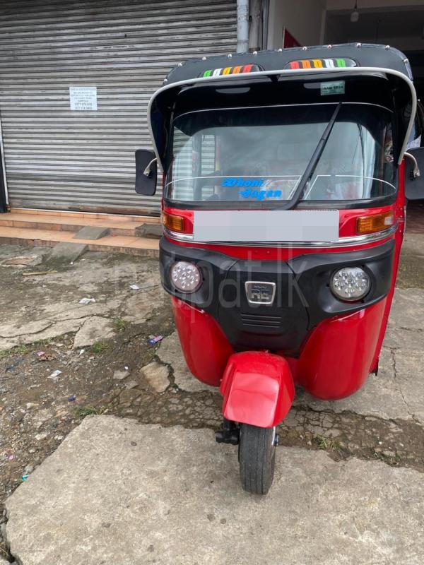 Bajaj Three Wheel 2014 - பயன்படுத்தப்பட்டது முச்சக்கர வண்டி sale in Sri Lanka - patpat.lk