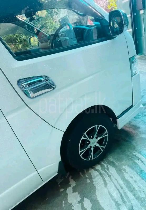 Advertisement image 4