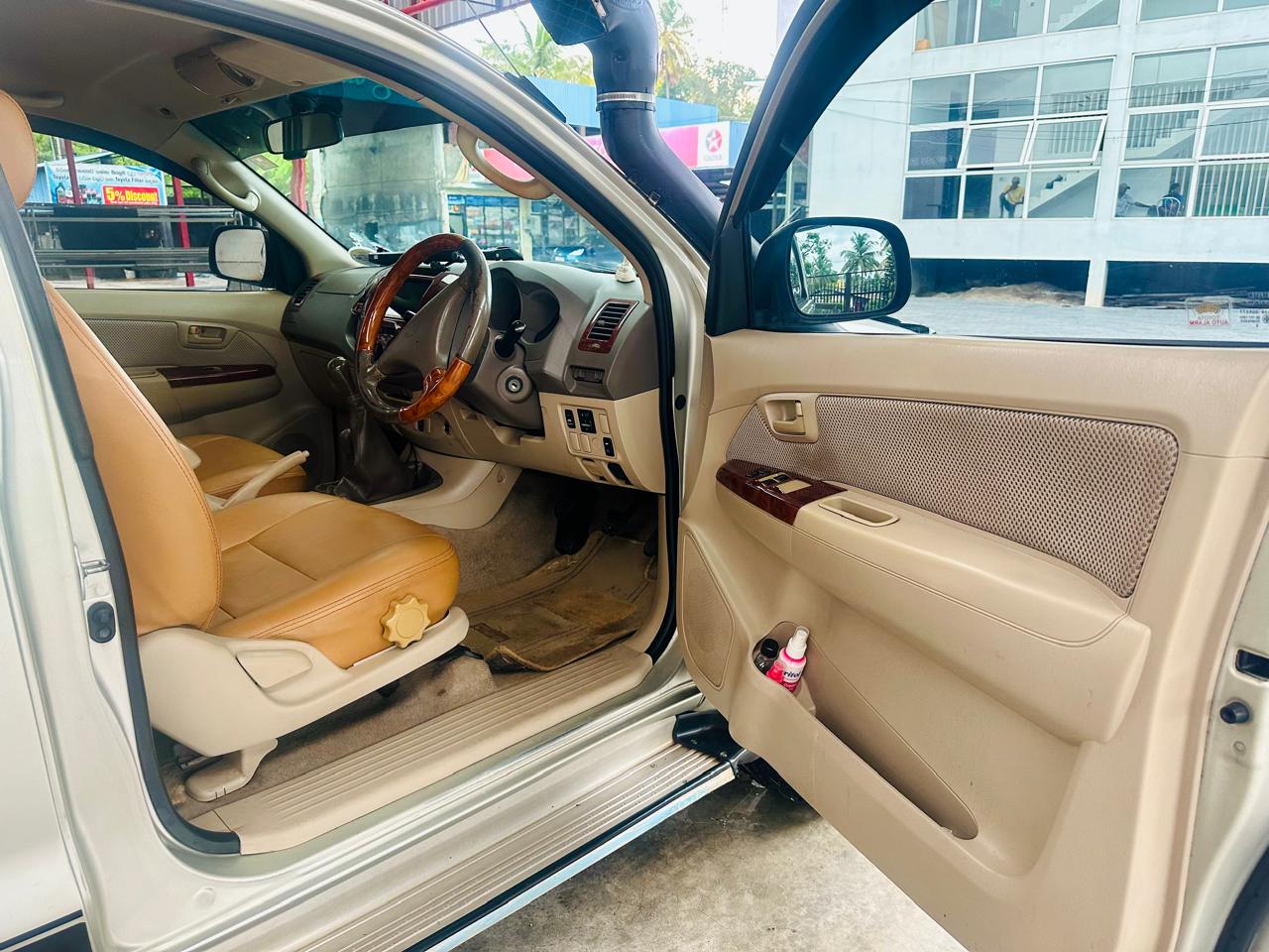 Toyota Hilux 2013 - Used Pick-up  sale in Sri Lanka - patpat.lk