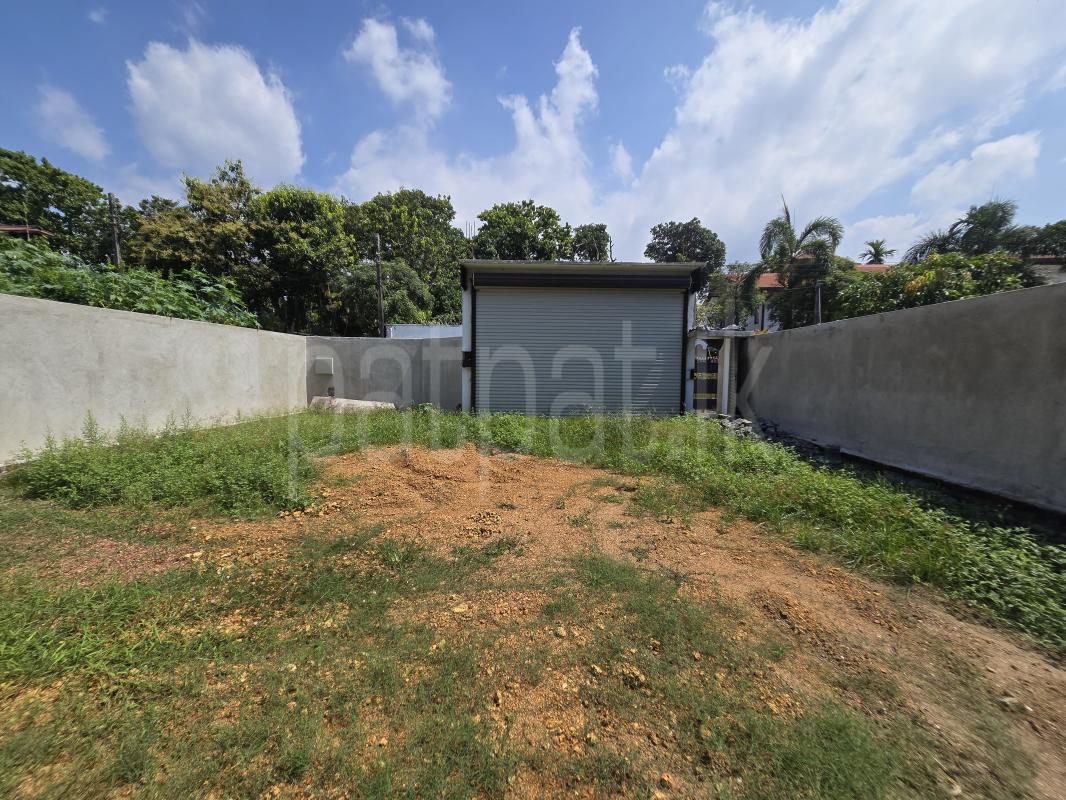 Residential Land for Sale in Boralesgamuwa