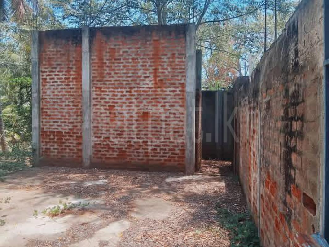 House for Sale in Ambalantota ads-image-1