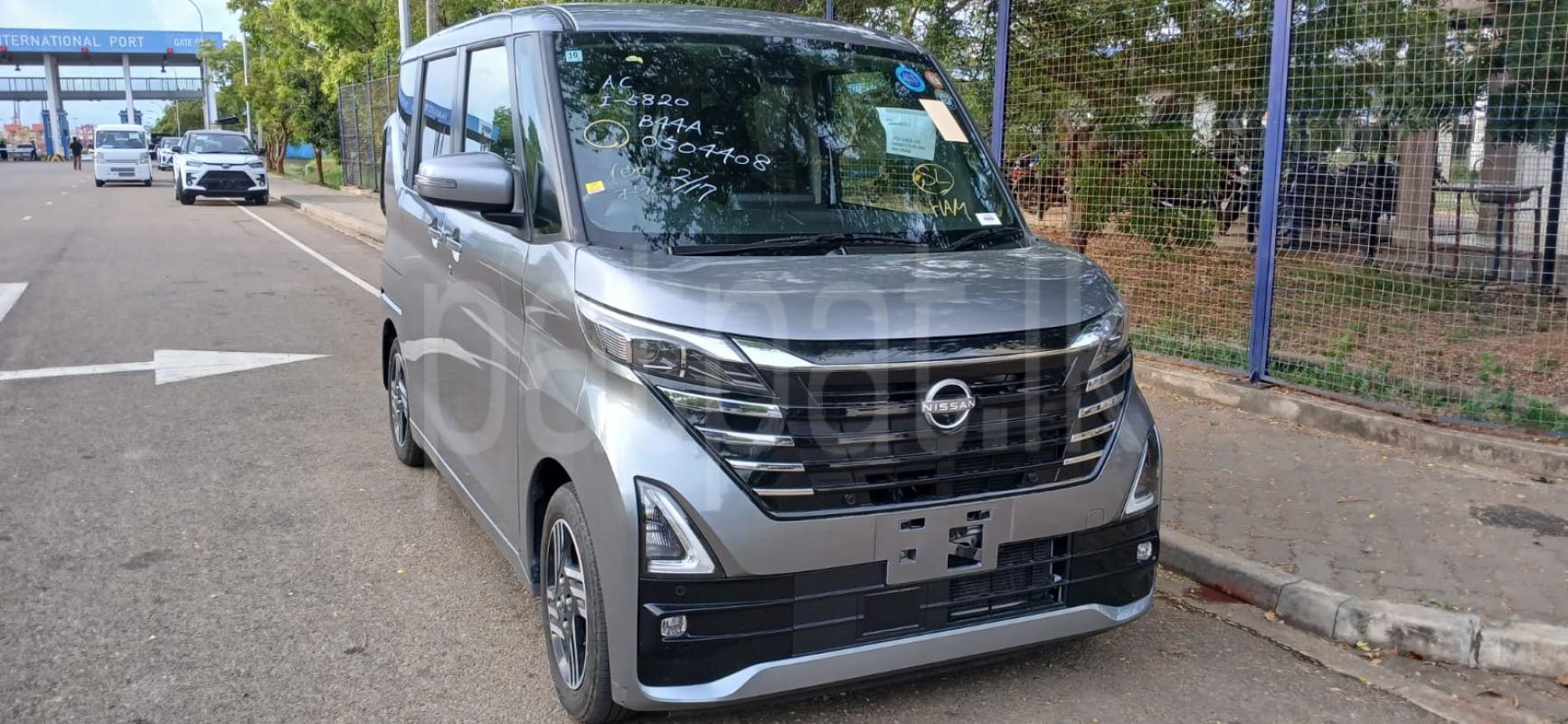 Nissan Roox 2023 - Reconditioned Car sale in Sri Lanka - patpat.lk