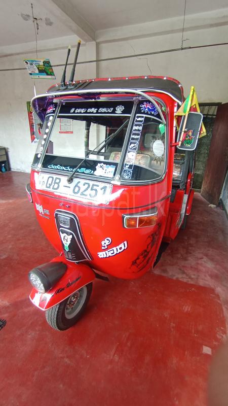 Bajaj Three Wheel 2005 - பயன்படுத்தப்பட்டது முச்சக்கர வண்டி sale in Sri Lanka - patpat.lk
