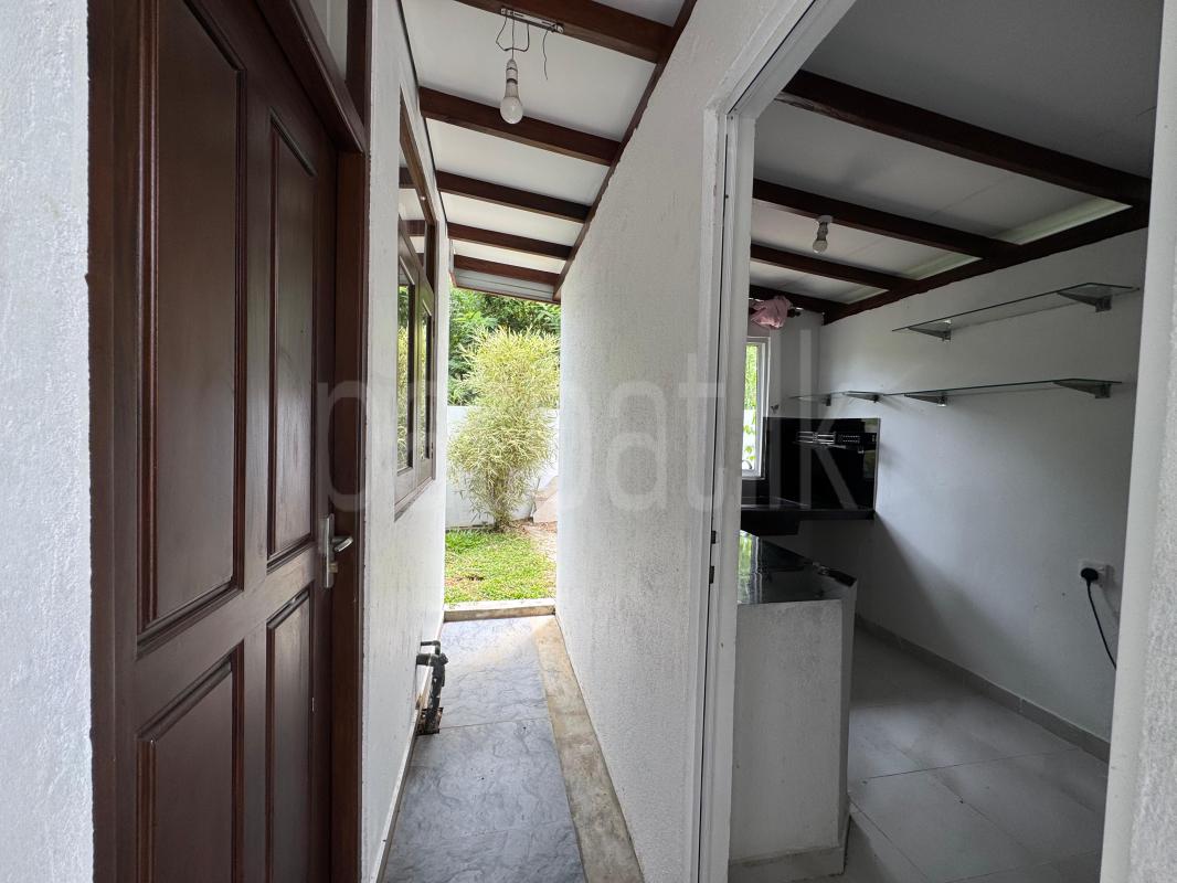 Advertisement image 14