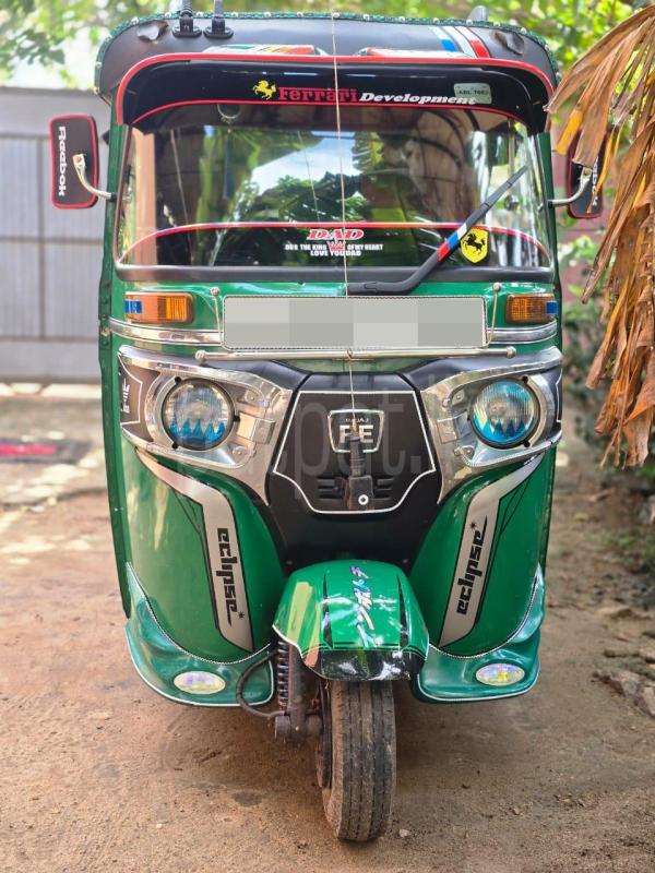 Bajaj Three Wheel 2016 - பயன்படுத்தப்பட்டது முச்சக்கர வண்டி sale in Sri Lanka - patpat.lk