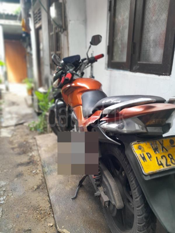 Hero Honda CBZ 2012 - பயன்படுத்தப்பட்டது பைக் sale in Sri Lanka - patpat.lk