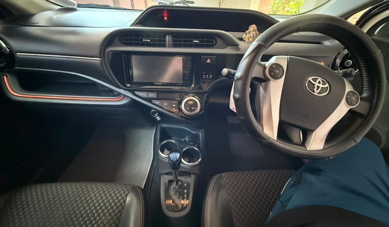 Toyota Aqua 2015 - Used Car sale in Sri Lanka - patpat.lk