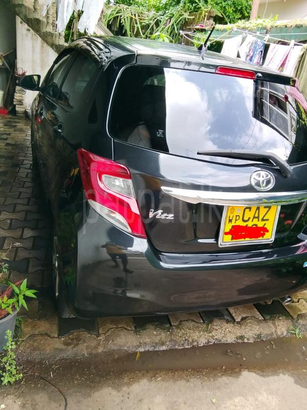 Toyota Vitz 2015 - Used Car sale in Sri Lanka - patpat.lk