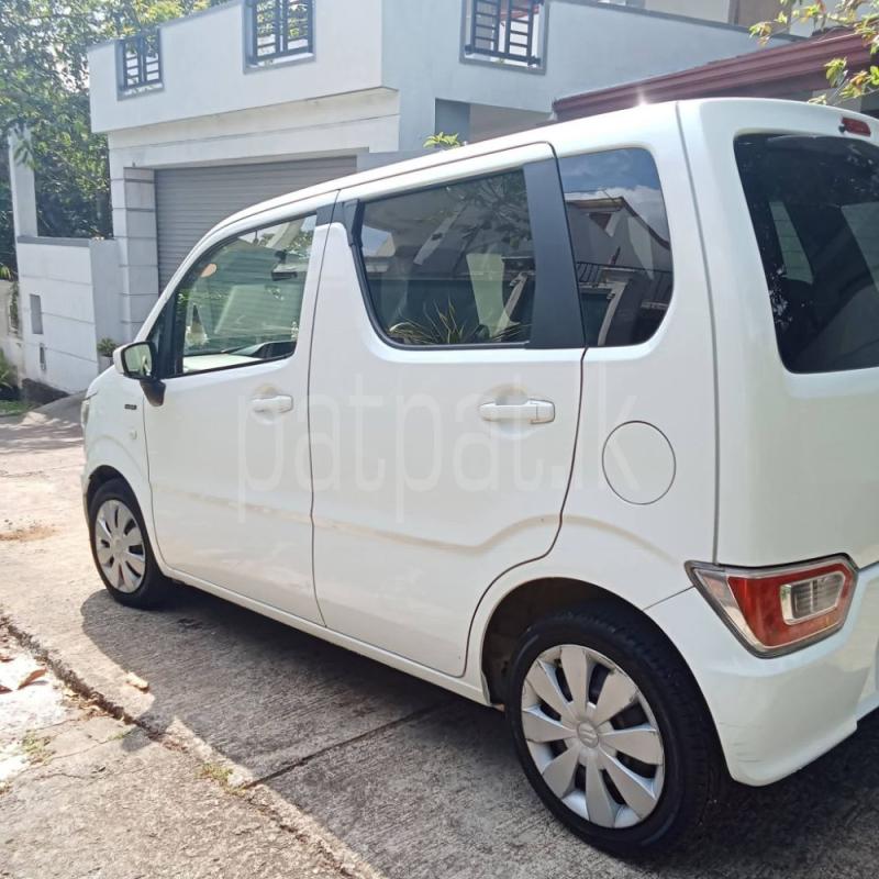 Suzuki Wagon R 2017 - භාවිතා කරන ලද කාර් sale in Sri Lanka - patpat.lk