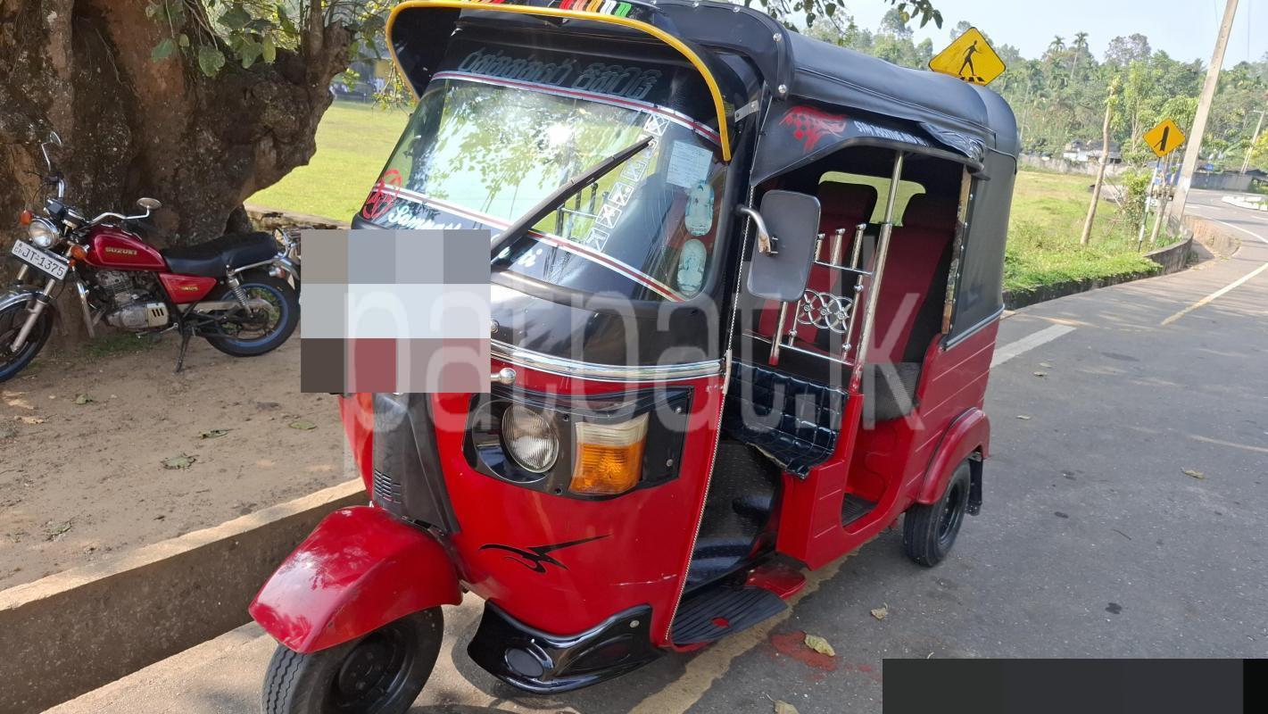 Bajaj Three Wheel 2012 - Used Three wheeler sale in Sri Lanka - patpat.lk