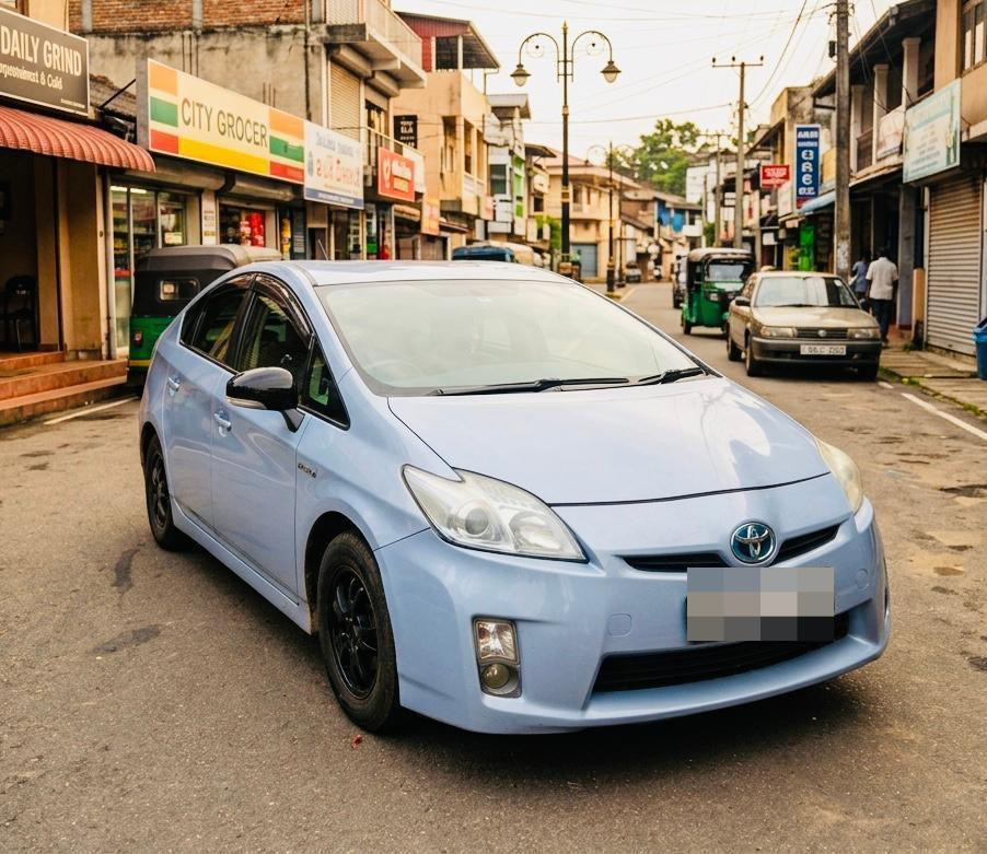 Toyota Prius 2011 - பயன்படுத்தப்பட்டது கார் sale in Sri Lanka - patpat.lk