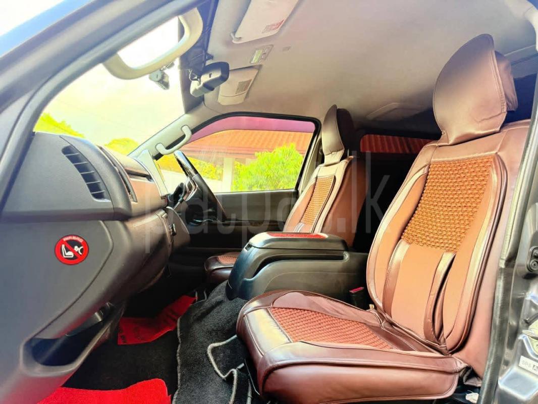 Toyota Hiace 2015 - Used Van sale in Sri Lanka - patpat.lk