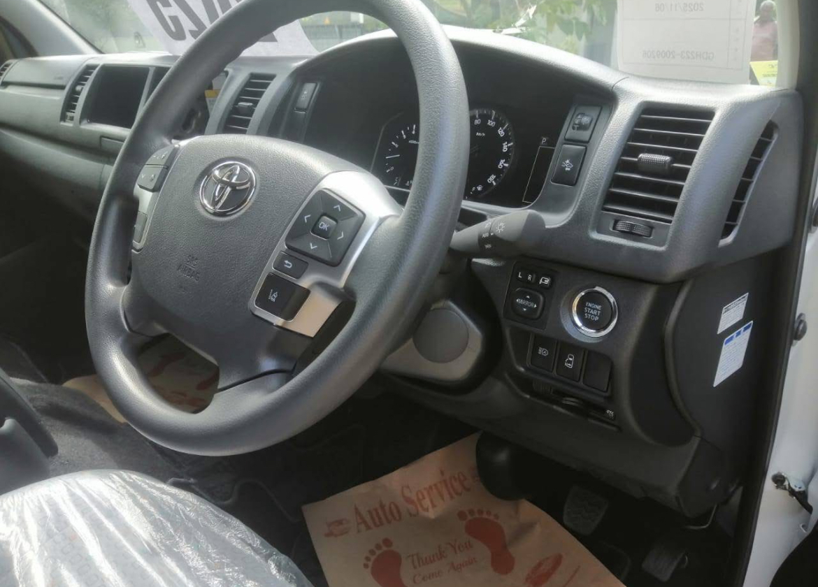 Toyota Hiace 2025 - Brand New Van sale in Sri Lanka - patpat.lk