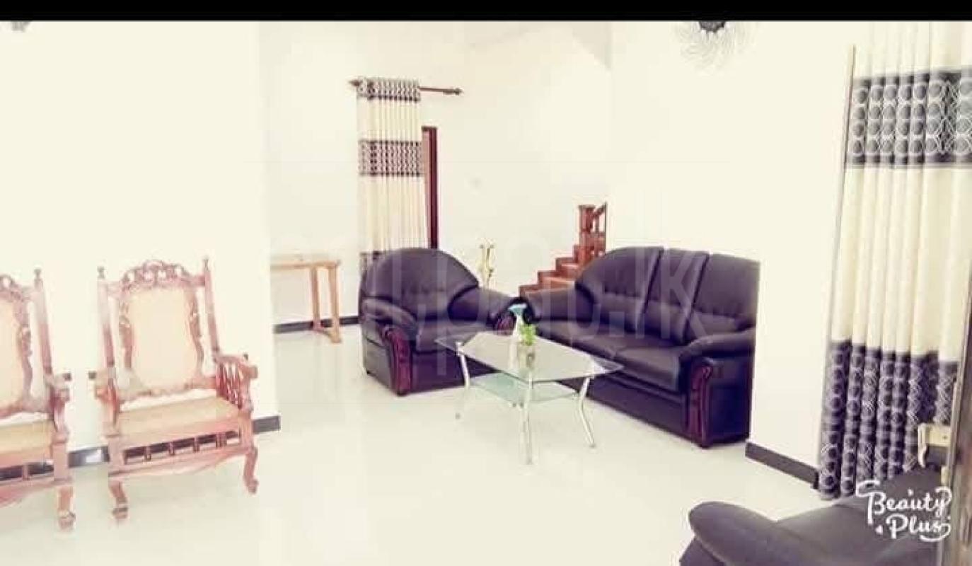 House for Sale in Karapitiya