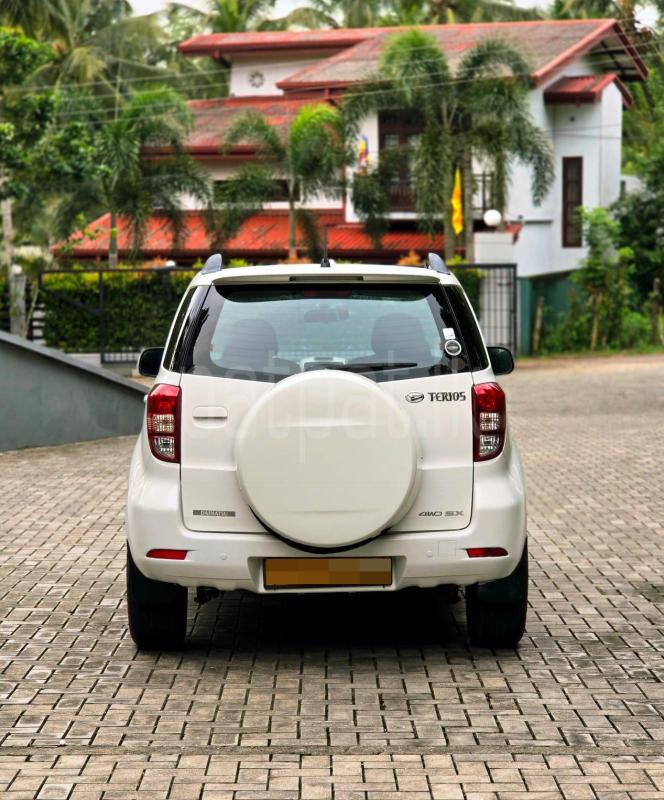 Daihatsu Terios 2008 - பயன்படுத்தப்பட்டது SUV sale in Sri Lanka - patpat.lk