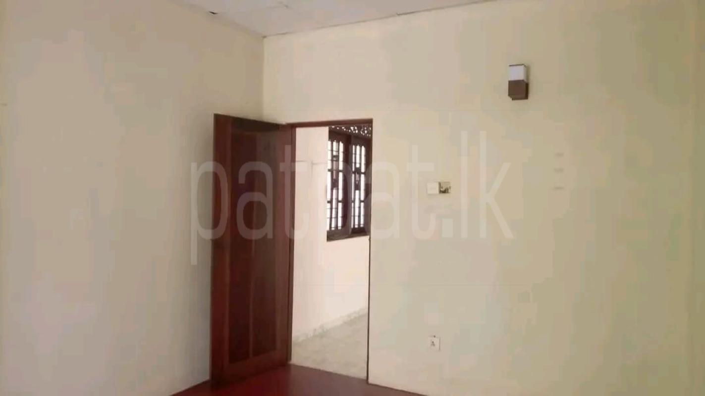 House for Sale in Athurugiriya ads-image-1