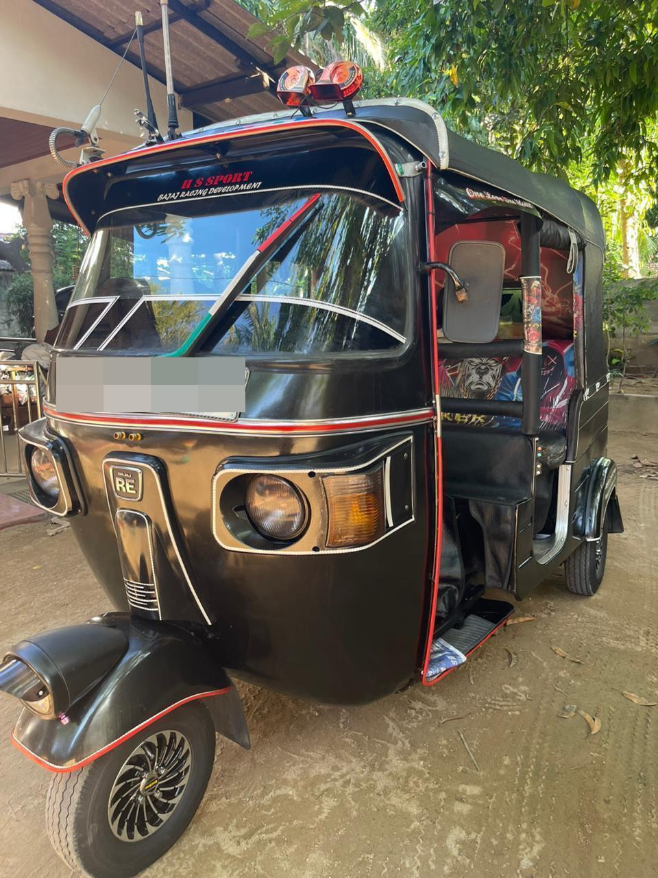 Bajaj Three Wheel 2011 - பயன்படுத்தப்பட்டது முச்சக்கர வண்டி sale in Sri Lanka - patpat.lk