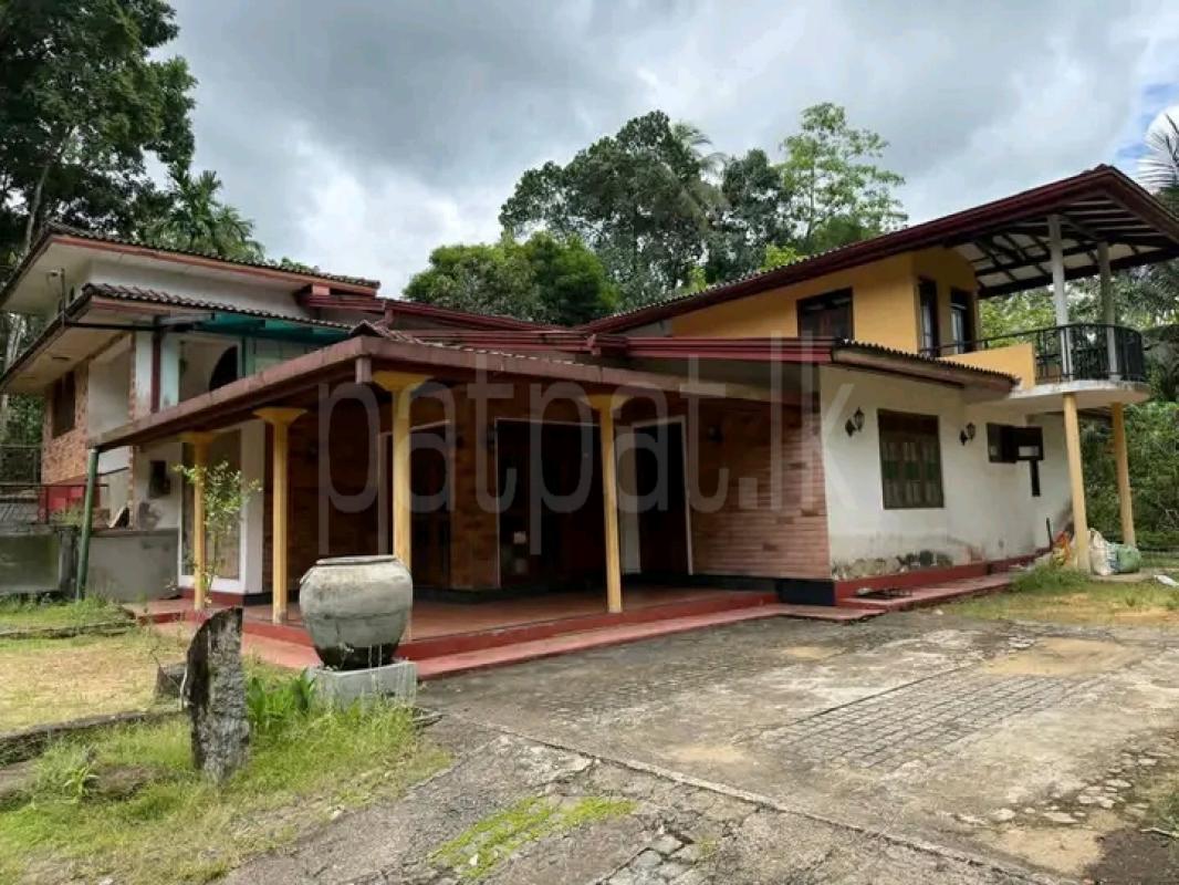 House for Sale in Kalutara ads-image-1