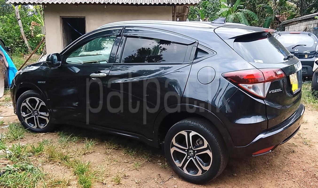 Honda Vezel 2014 - பயன்படுத்தப்பட்டது SUV sale in Sri Lanka - patpat.lk