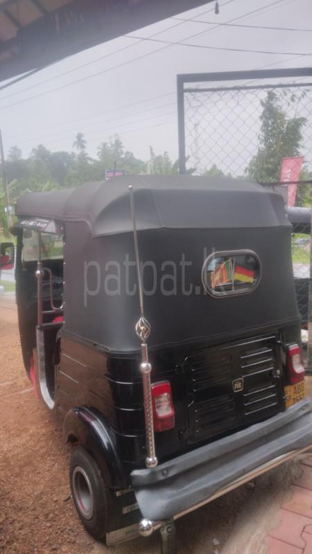 Bajaj 4 stroke 2015 - Used Three wheeler sale in Sri Lanka - patpat.lk