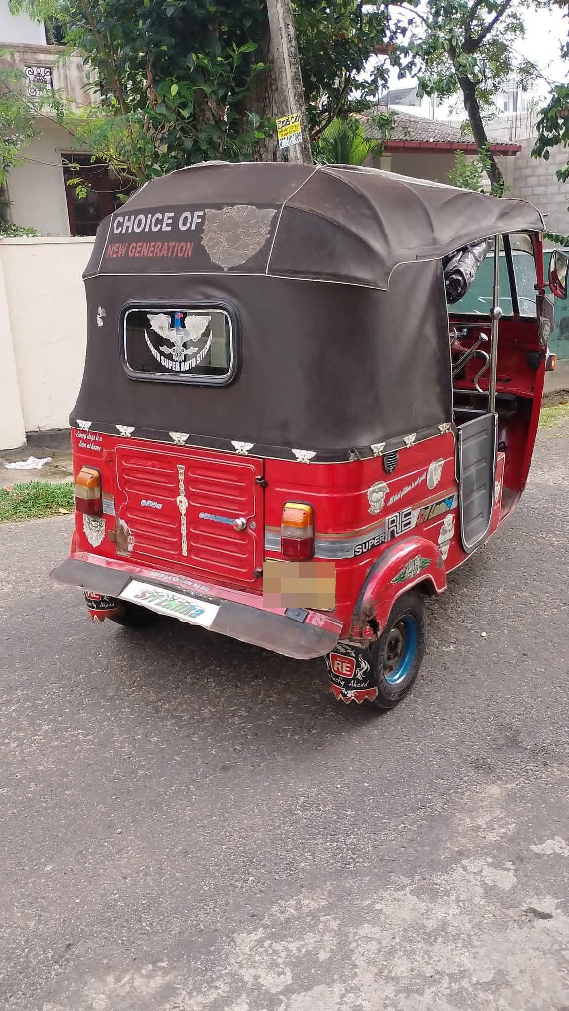 Bajaj Three Wheel 2005 - பயன்படுத்தப்பட்டது முச்சக்கர வண்டி sale in Sri Lanka - patpat.lk