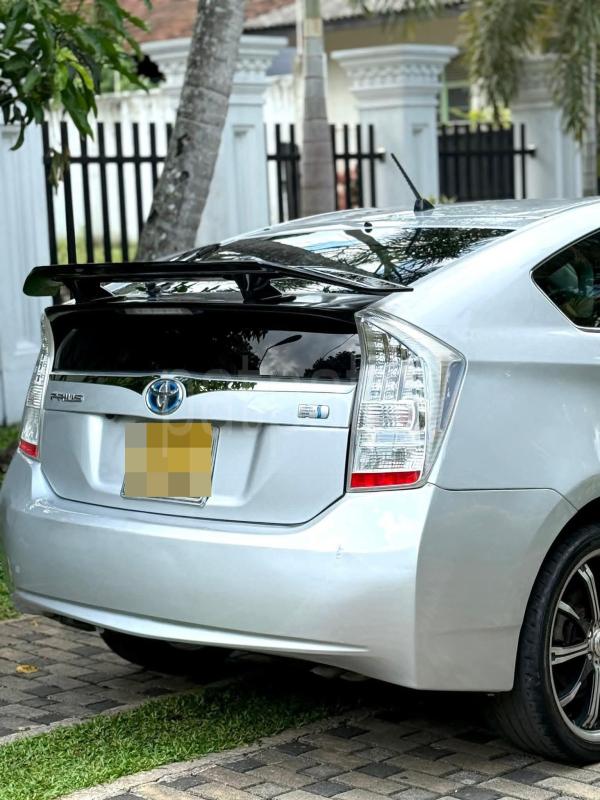 Toyota Prius 2011 - Used Car sale in Sri Lanka - patpat.lk