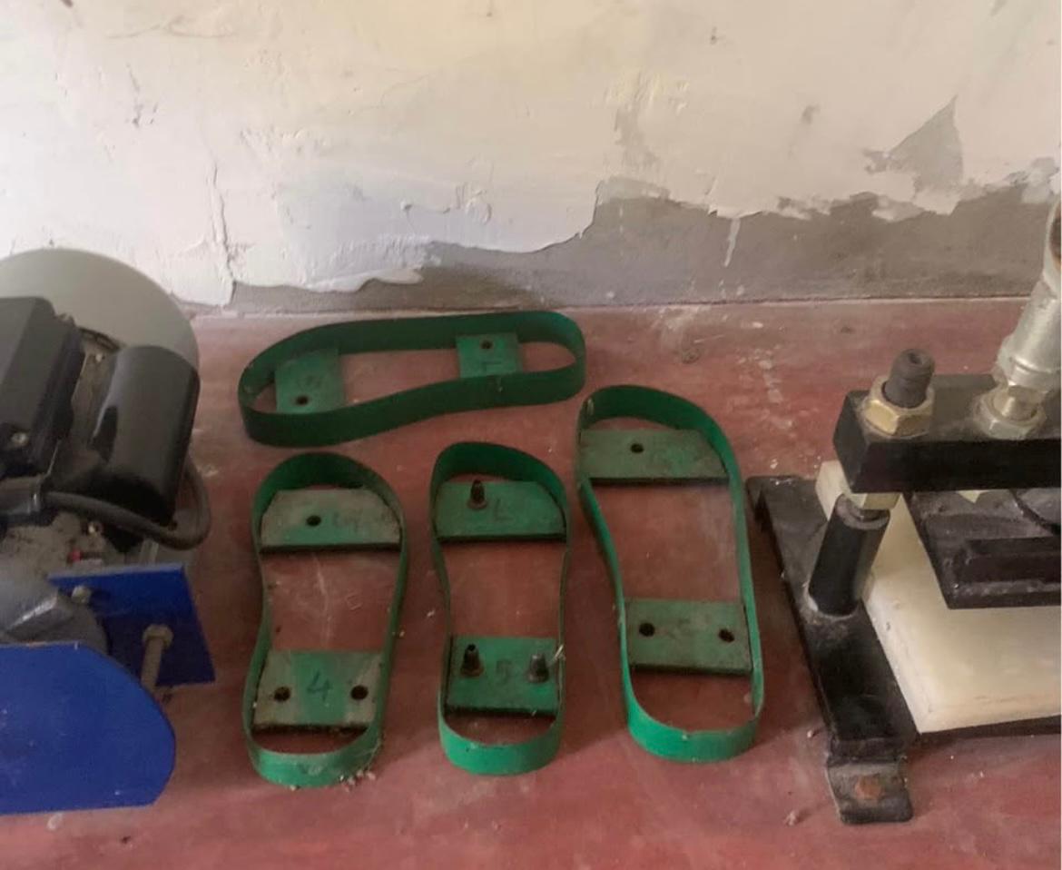 Foot Wear Cutting Machine