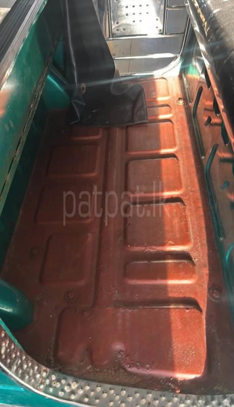 Bajaj 4 stroke 2012 - Used Three wheeler sale in Sri Lanka - patpat.lk