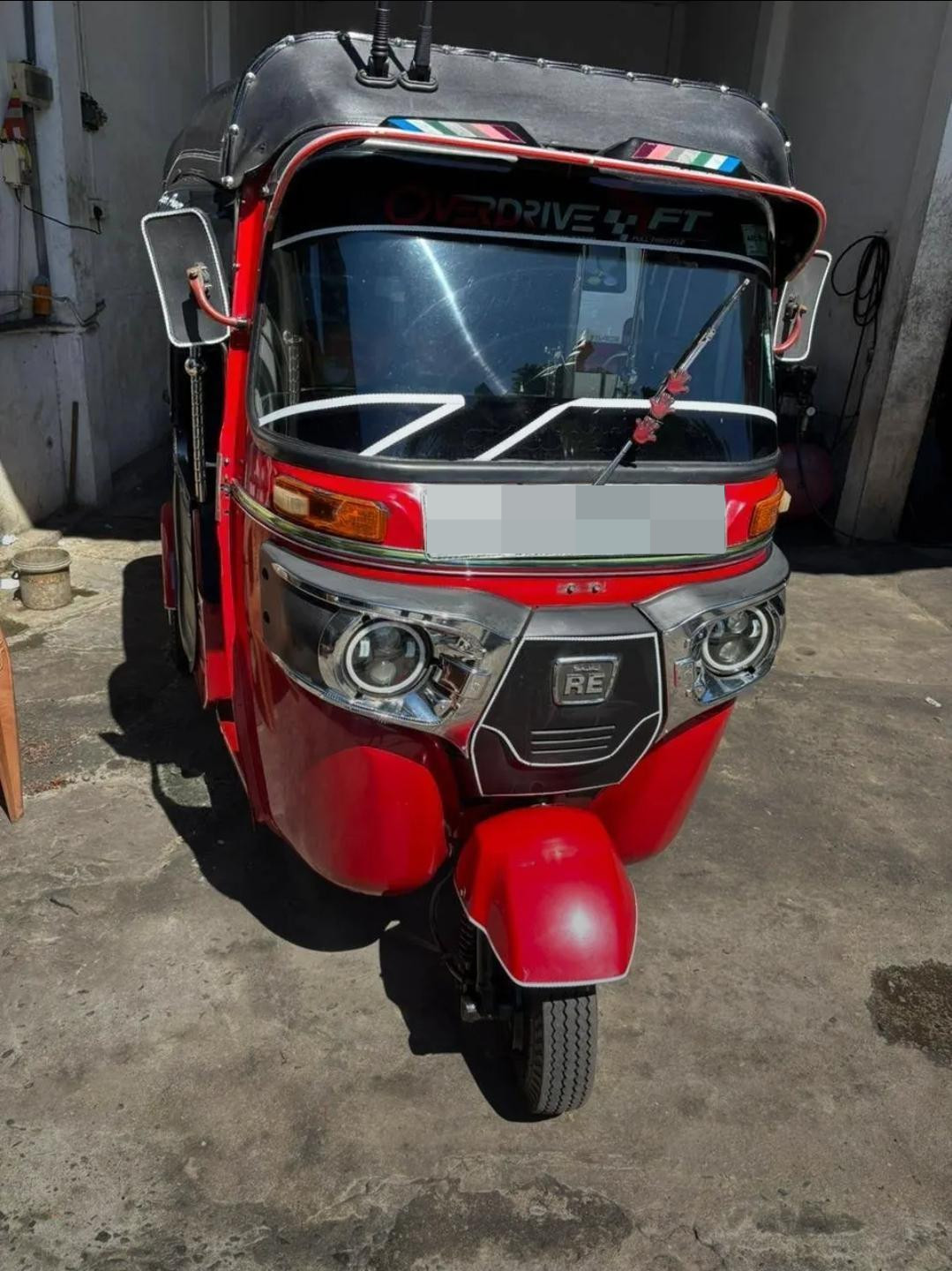 Bajaj Three Wheel 2015 - භාවිතා කරන ලද ත්‍රිරෝද රථය sale in Sri Lanka - patpat.lk