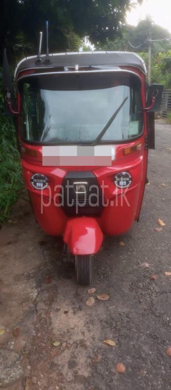 Bajaj Three Wheel 2018 - பயன்படுத்தப்பட்டது முச்சக்கர வண்டி sale in Sri Lanka - patpat.lk