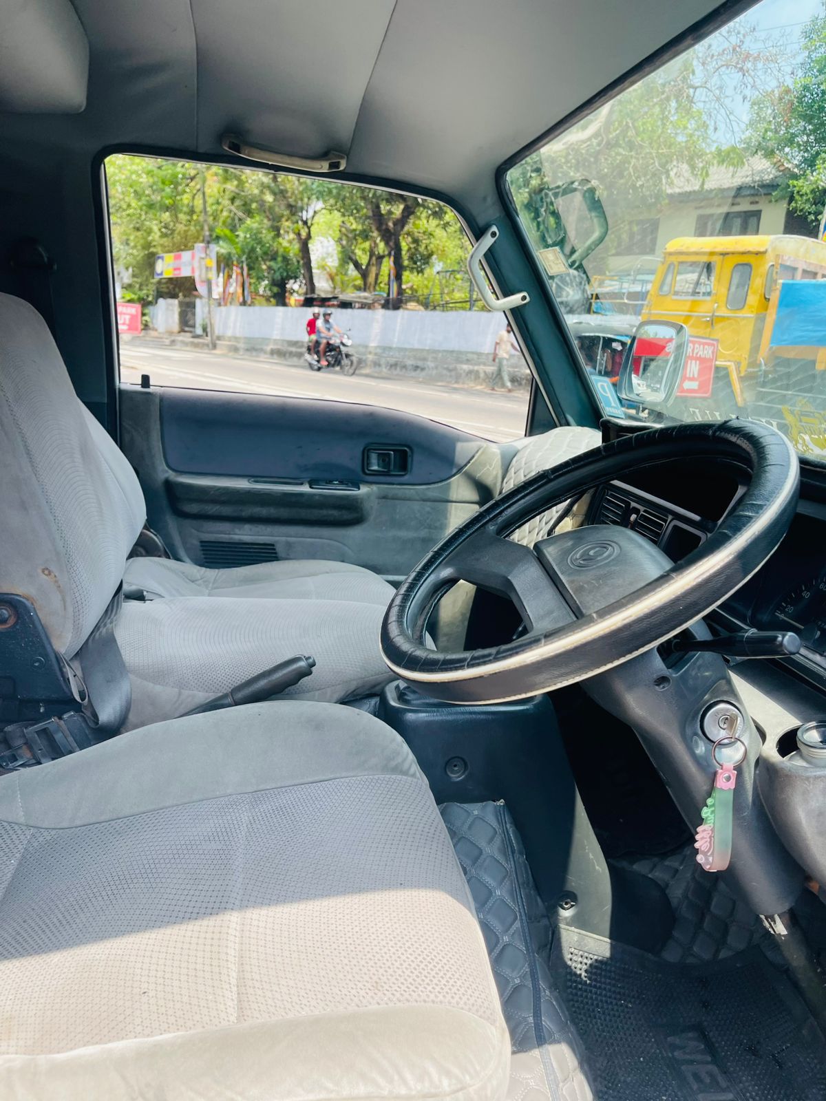 Mazda Brawny 1997 - பயன்படுத்தப்பட்டது வேன் sale in Sri Lanka - patpat.lk
