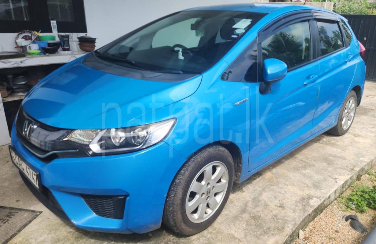 Honda Fit 2013 - பயன்படுத்தப்பட்டது கார் sale in Sri Lanka - patpat.lk