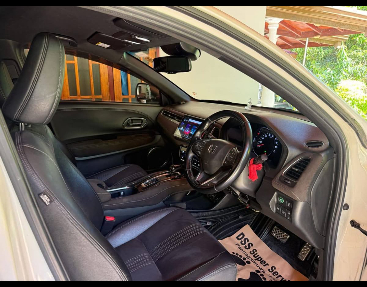 Honda Vezel 2018 - பயன்படுத்தப்பட்டது SUV sale in Sri Lanka - patpat.lk