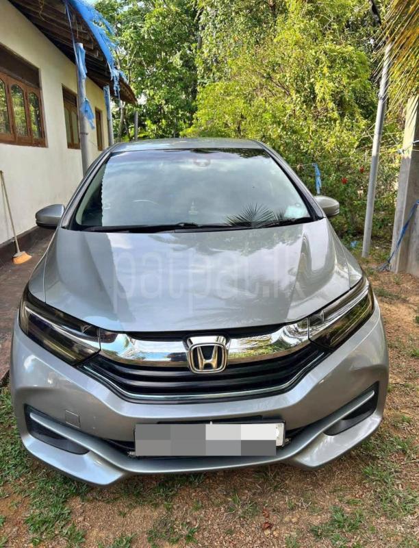Honda Shuttle 2015 - பயன்படுத்தப்பட்டது கார் sale in Sri Lanka - patpat.lk