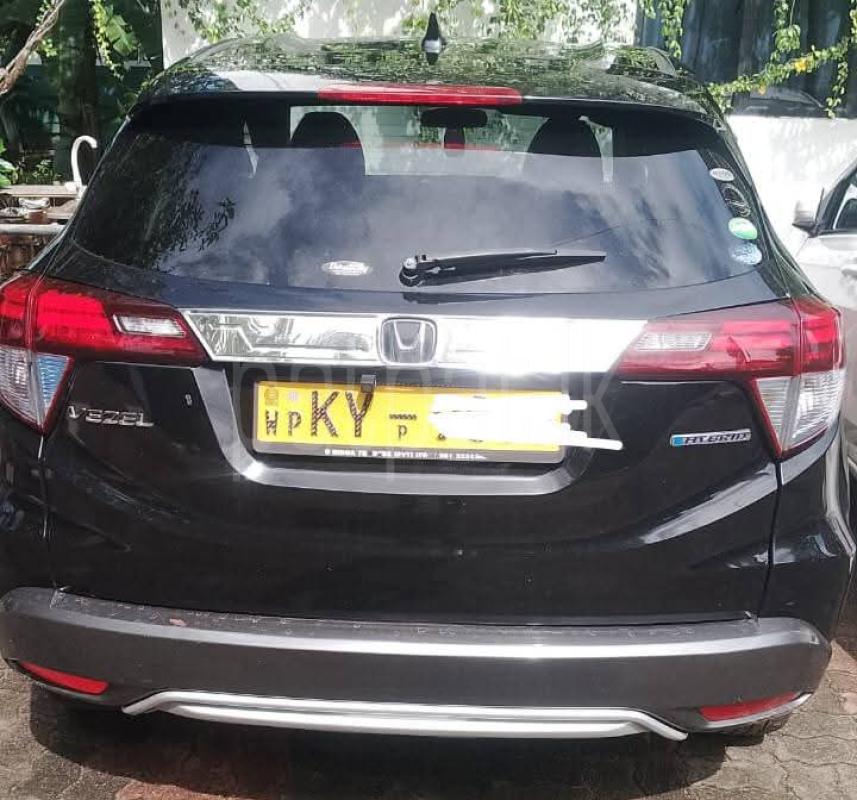 Honda Vezel 2014 - பயன்படுத்தப்பட்டது SUV sale in Sri Lanka - patpat.lk