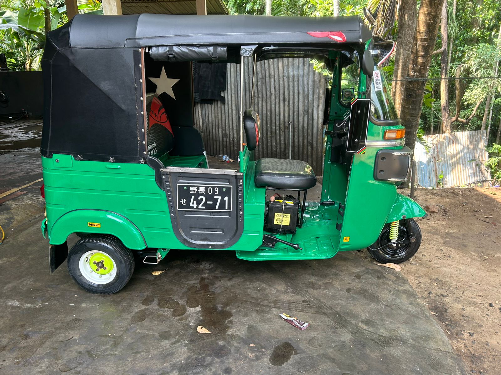 Bajaj Three Wheel 2014 - Used Three wheeler sale in Sri Lanka - patpat.lk