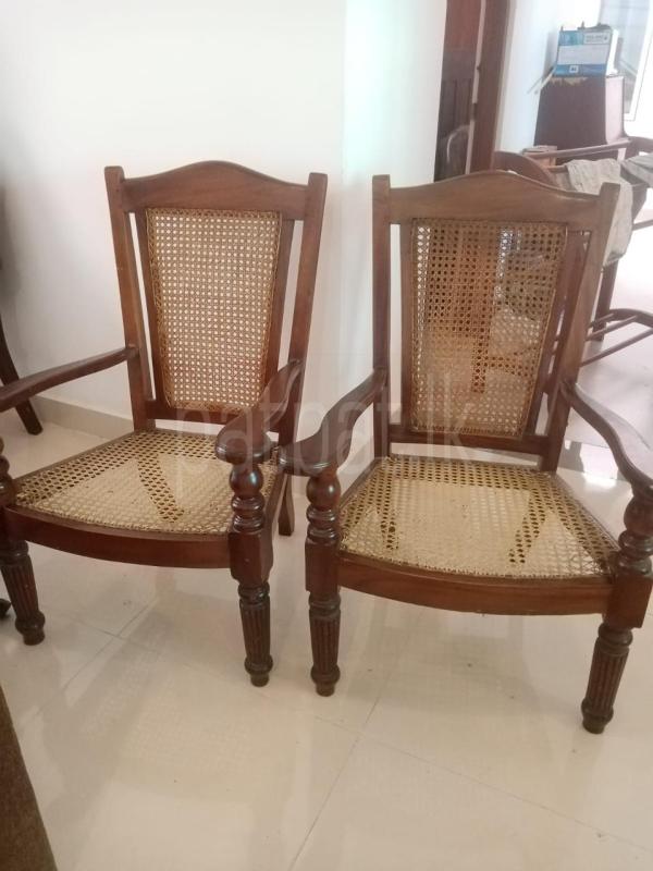 4 Nadun chairs