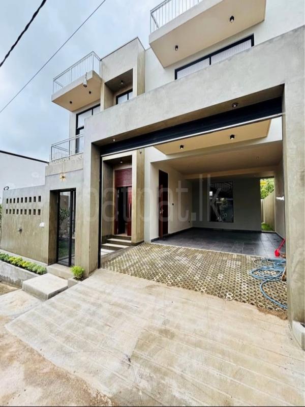 House for Sale in Ragama ads-image-1