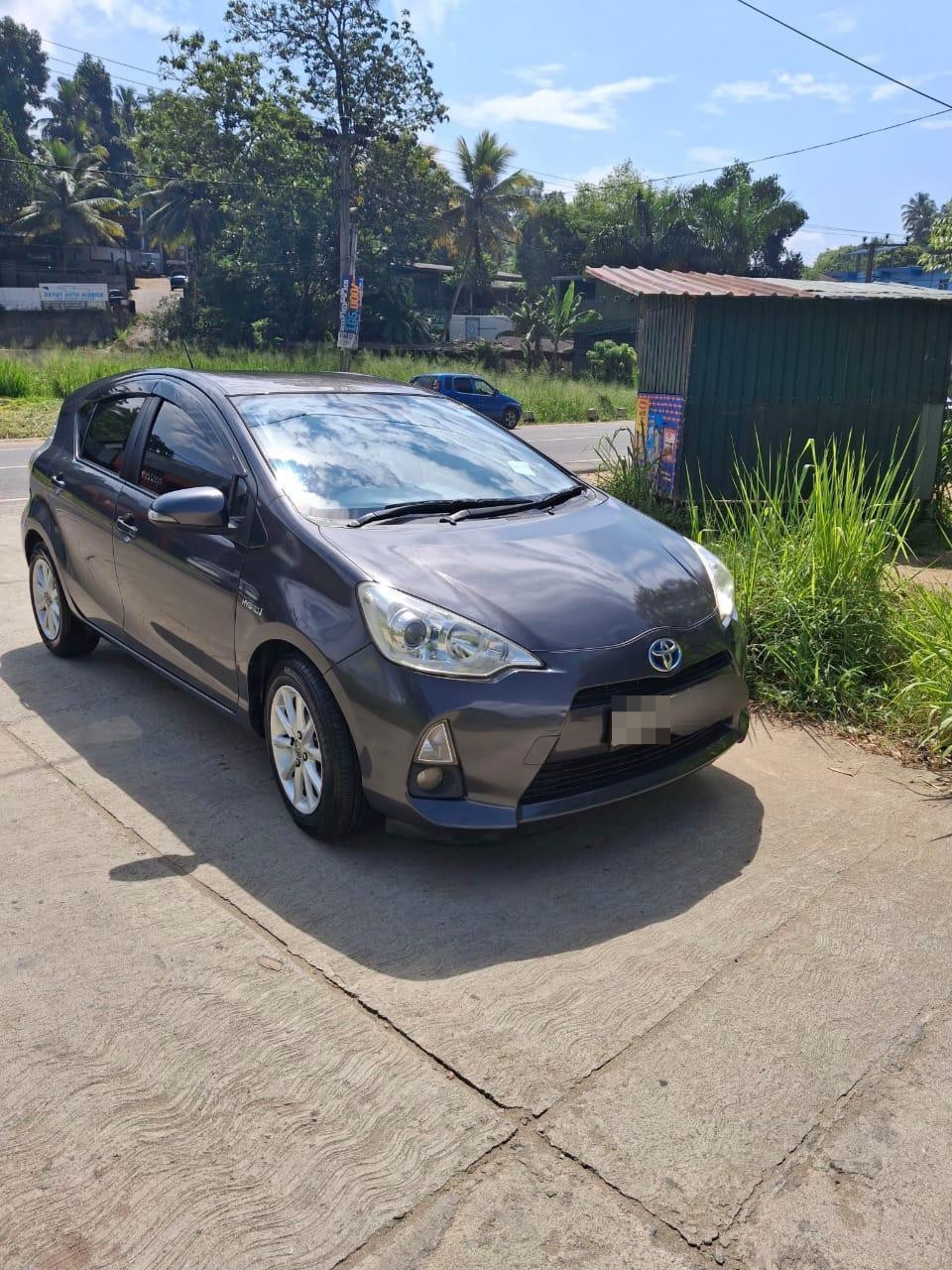 Toyota Aqua 2013 - Used Car sale in Sri Lanka - patpat.lk