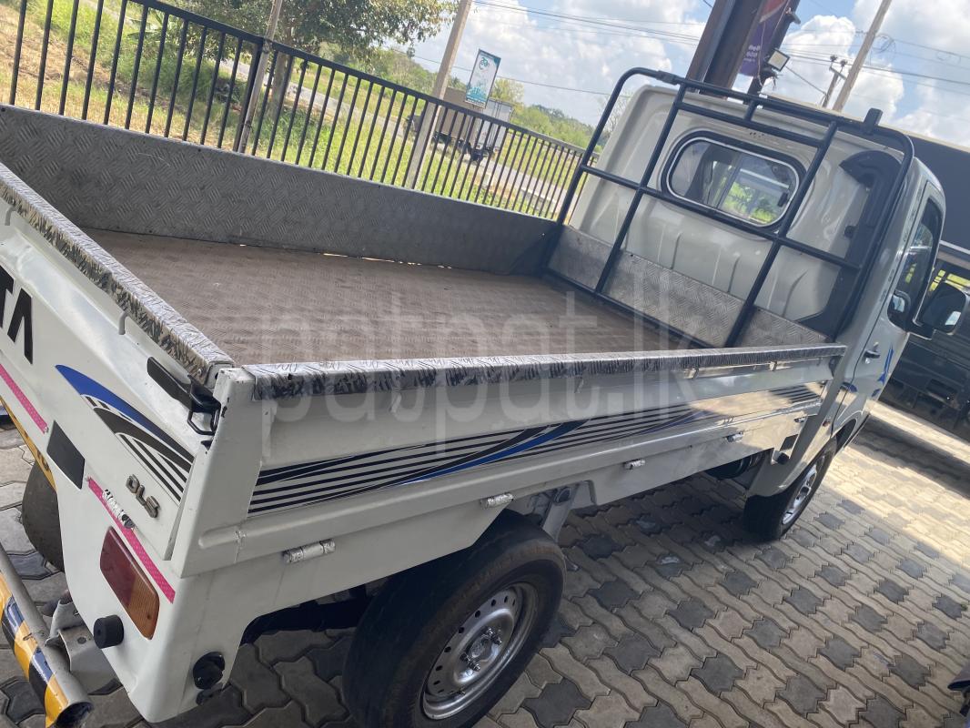 Advertisement image 4