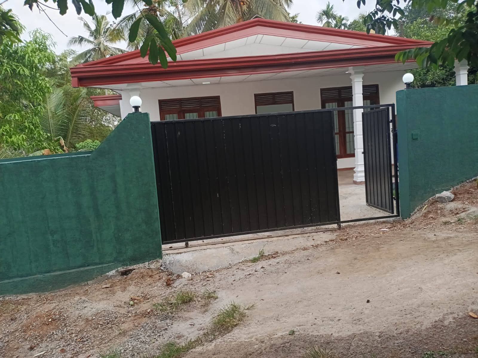 House for Sale in Homagama ads-image-1