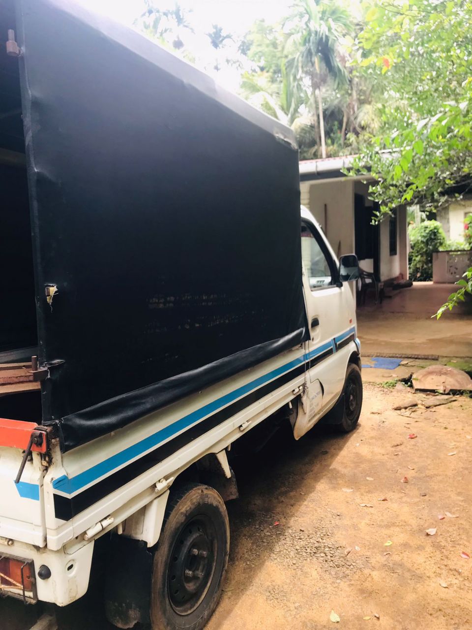 Suzuki Carry 2001 - பயன்படுத்தப்பட்டது டிரக் sale in Sri Lanka - patpat.lk