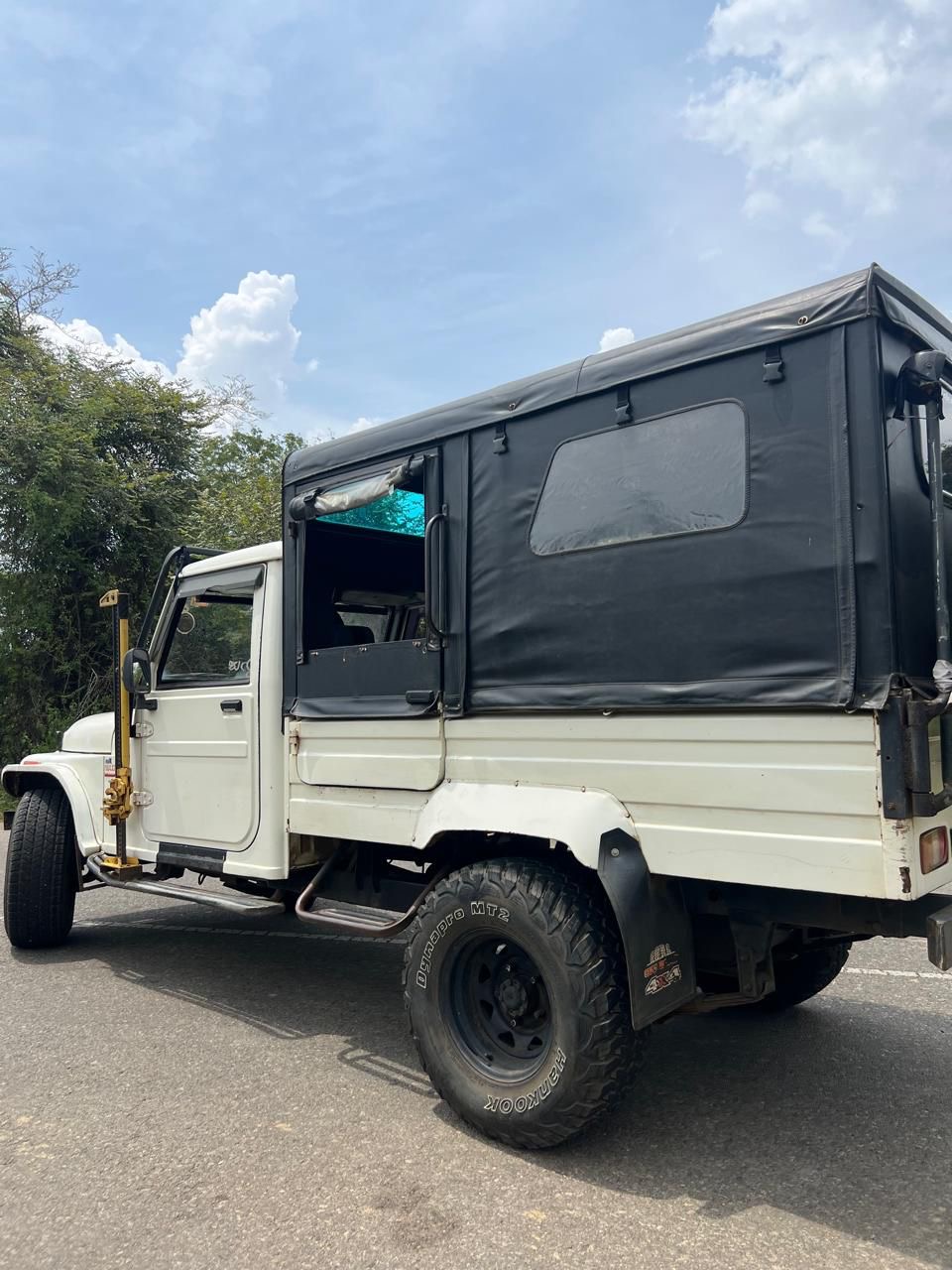 Mahindra Bolero 2004 - பயன்படுத்தப்பட்டது டிரக் sale in Sri Lanka - patpat.lk