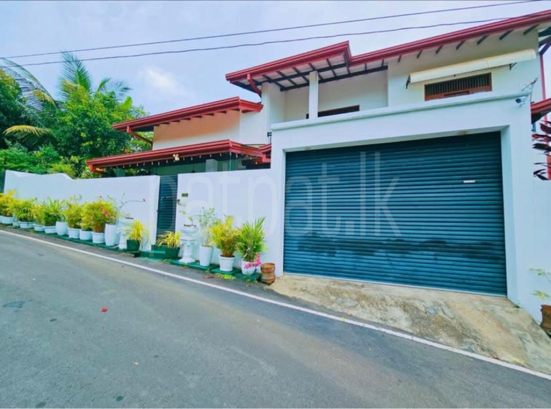 premium-listing-image