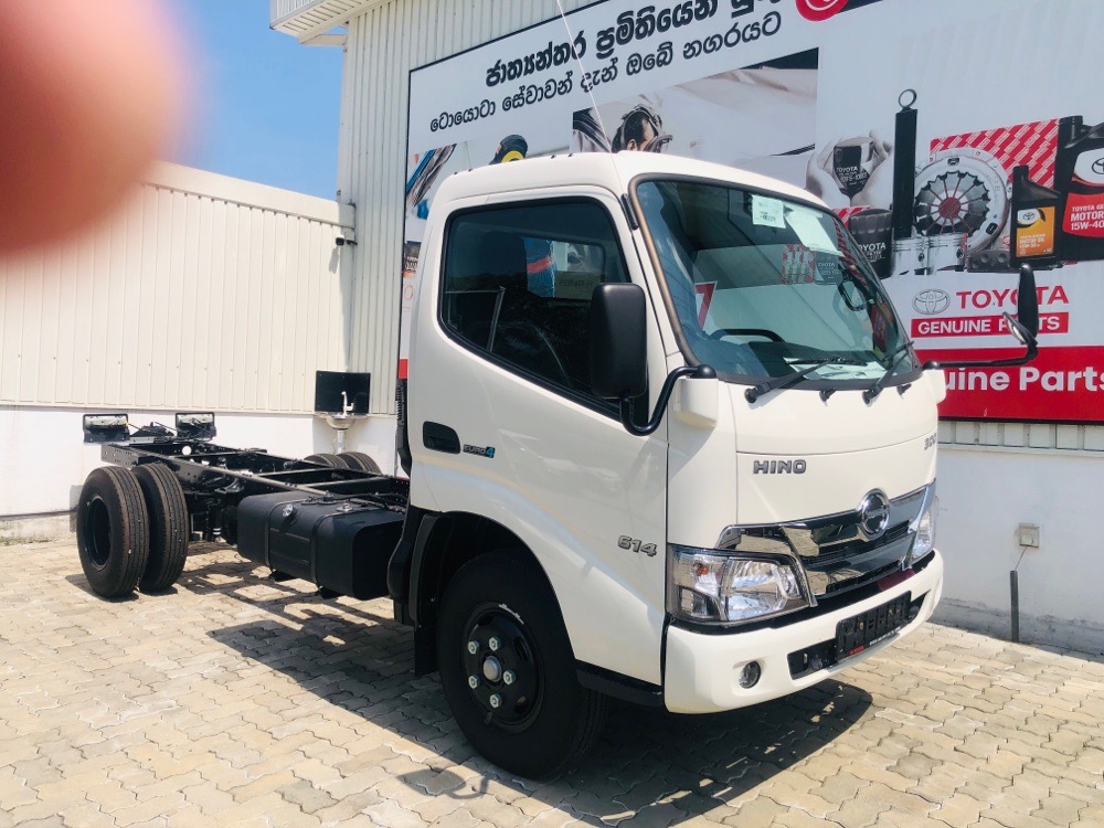 Hino 300 series 2025 - අලුත් ට්‍රක් රථය sale in Sri Lanka - patpat.lk