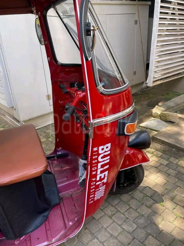 Bajaj 2 stroke 2004 - භාවිතා කරන ලද ත්‍රිරෝද රථය sale in Sri Lanka - patpat.lk
